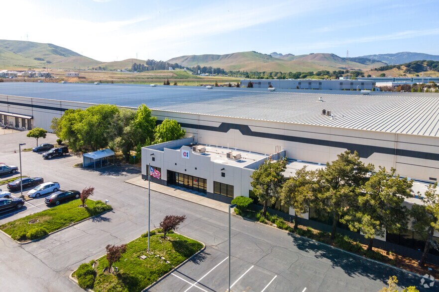 More Photos Of 5195 Fermi Dr, Fairfield Distribution For Lease