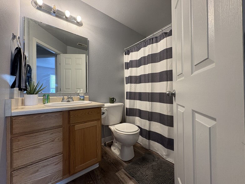 More Photos Of 119 E King St, Meridian Apartments For Sale