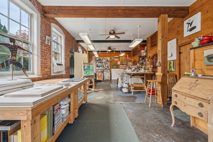 More Photos Of 26 Howland St, Plymouth Office For Sale