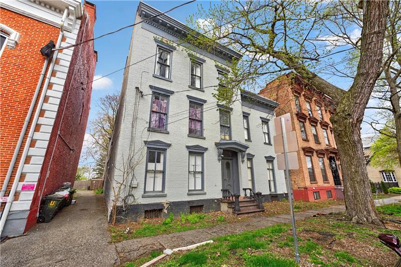 Primary Photo Of 7 Union St, Schenectady Apartments For Sale