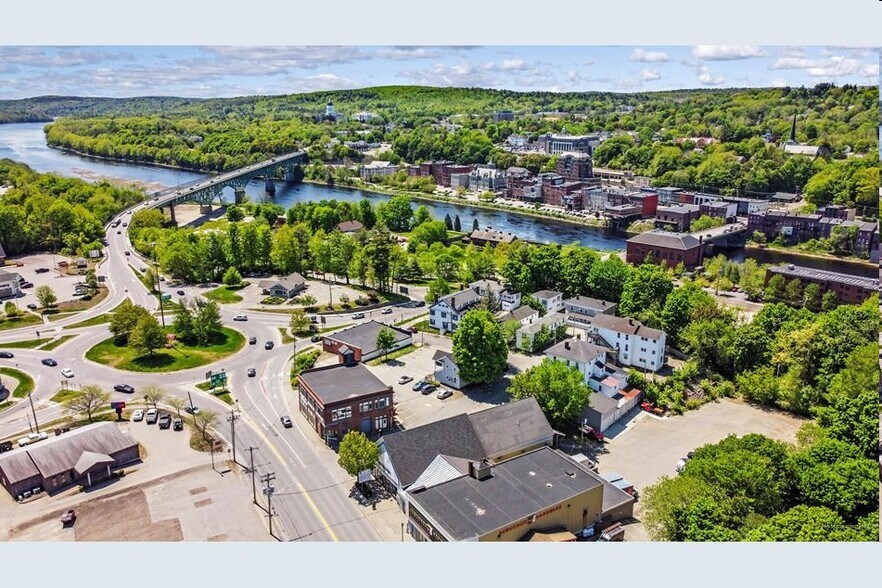 More Photos Of 7 Noyes Street Pl, Augusta Office For Sale