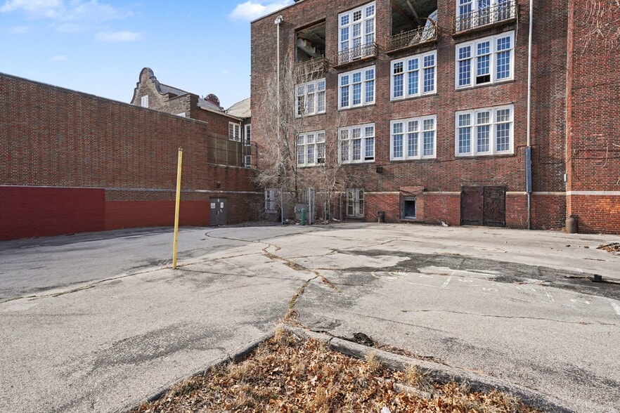 More Photos Of 5316 Ruskin Ave, Saint Louis Schools For Sale