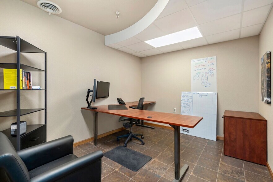 More Photos Of 5740 Boeing Dr, Loveland Warehouse For Sale