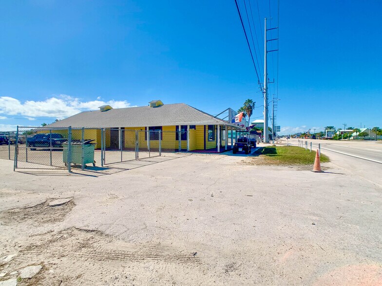 More Photos Of 1825 Overseas Hwy, Marathon Office For Lease