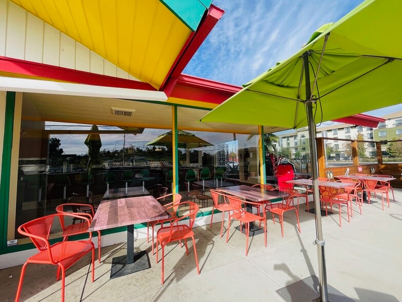 More Photos Of 1575 Calle Joaquin, San Luis Obispo Restaurant For Sale