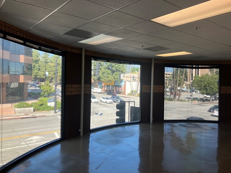 More Photos Of 111 N 1st St, Burbank Office For Lease