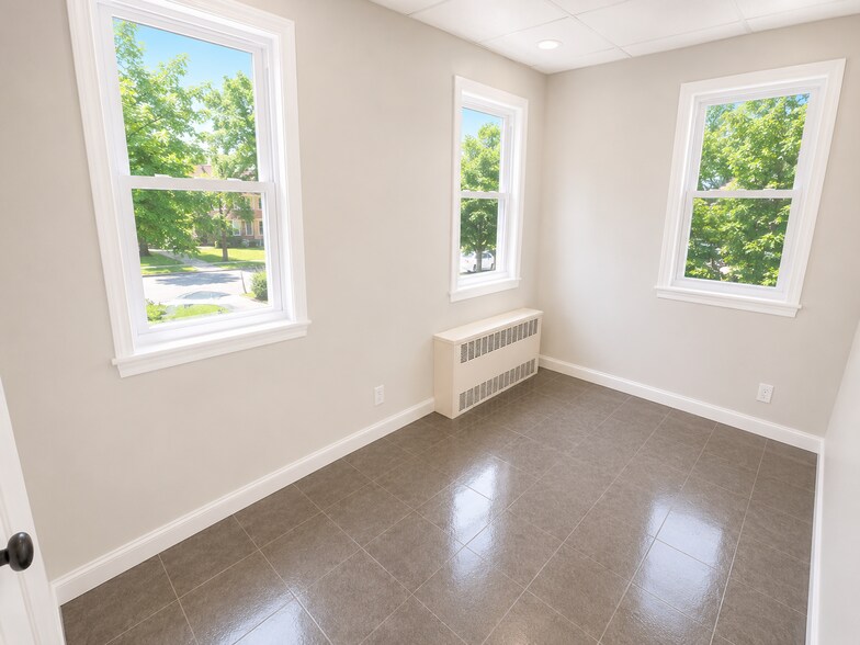 More Photos Of 238 Beach 20th St, Far Rockaway Medical For Lease