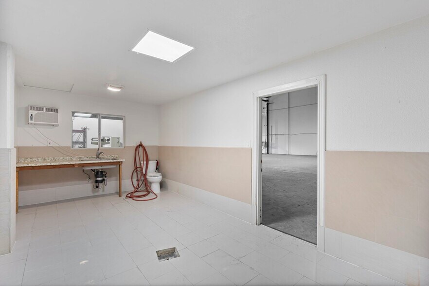 More Photos Of 3106 E Garvey Ave, West Covina Service For Sale