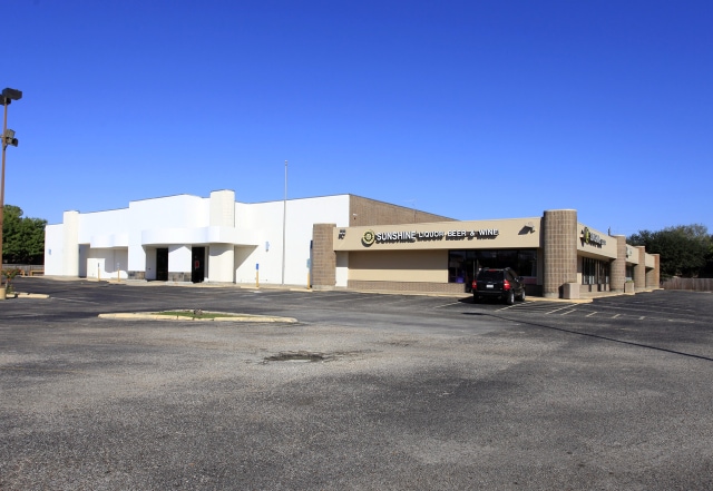 Primary Photo Of 2420 Cartwright, Missouri City Supermarket For Sale