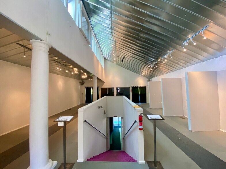 More Photos Of 3242 N State St, Jackson Freestanding For Sale