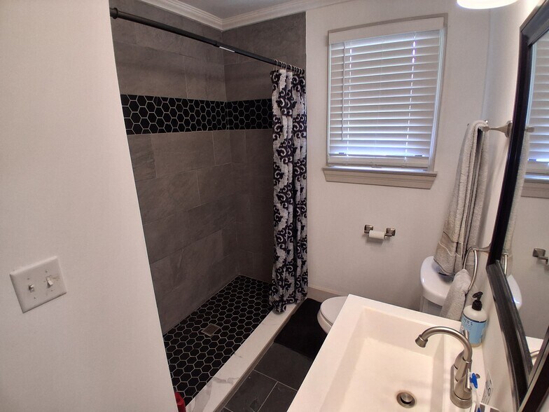 More Photos Of 1719 Emerson St, Jacksonville Office Residential For Lease