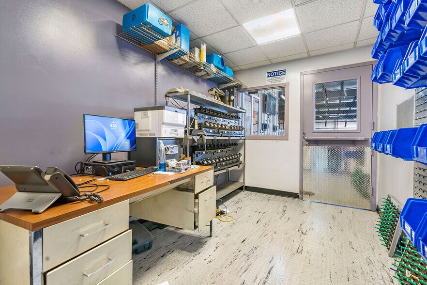 More Photos Of 2400 Richmond Ter, Staten Island Manufacturing For Lease