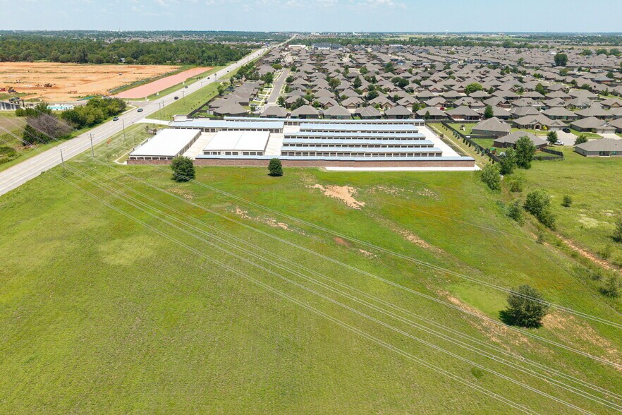 More Photos Of 4500 S Mustang Rd, Mustang Land For Sale
