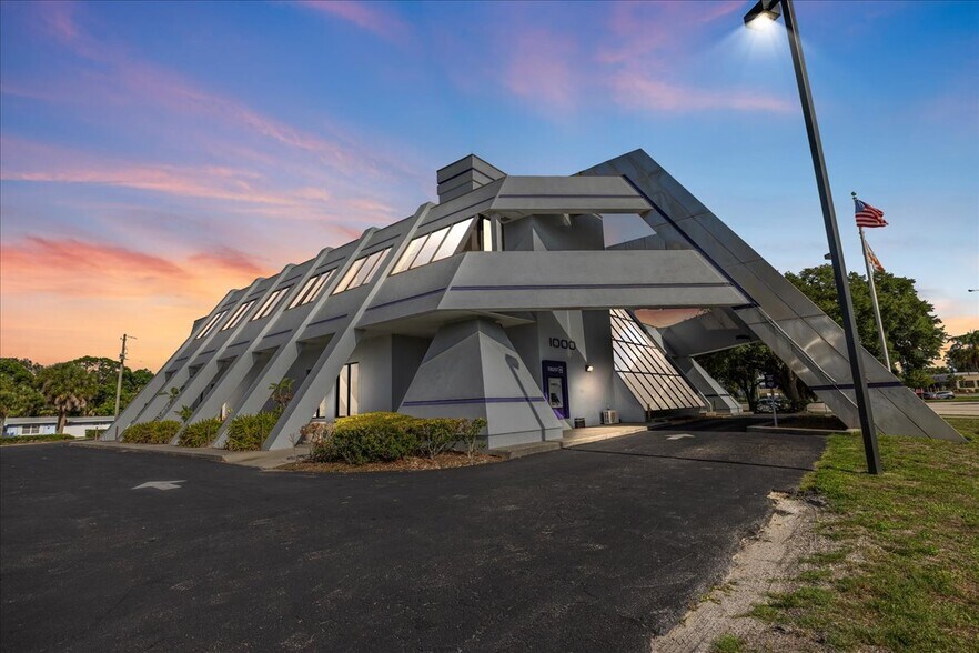 More Photos Of 1000 N Tamiami Trl, Nokomis Bank For Lease