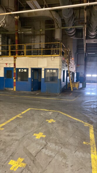 More Photos Of 1600 Airport Rd, Shenandoah Distribution For Lease