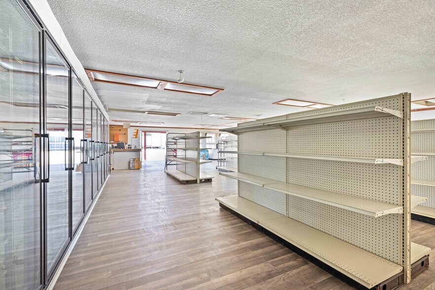 More Photos Of 30025 Yosemite Blvd, La Grange General Retail For Sale