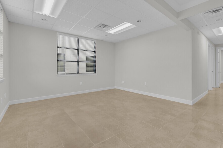 More Photos Of 8118 Fry Rd, Cypress Medical For Lease