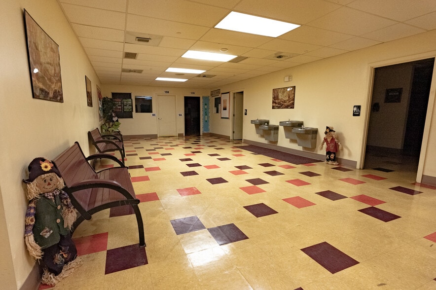 More Photos Of 8190 Pensacola Blvd, Pensacola Specialty For Sale