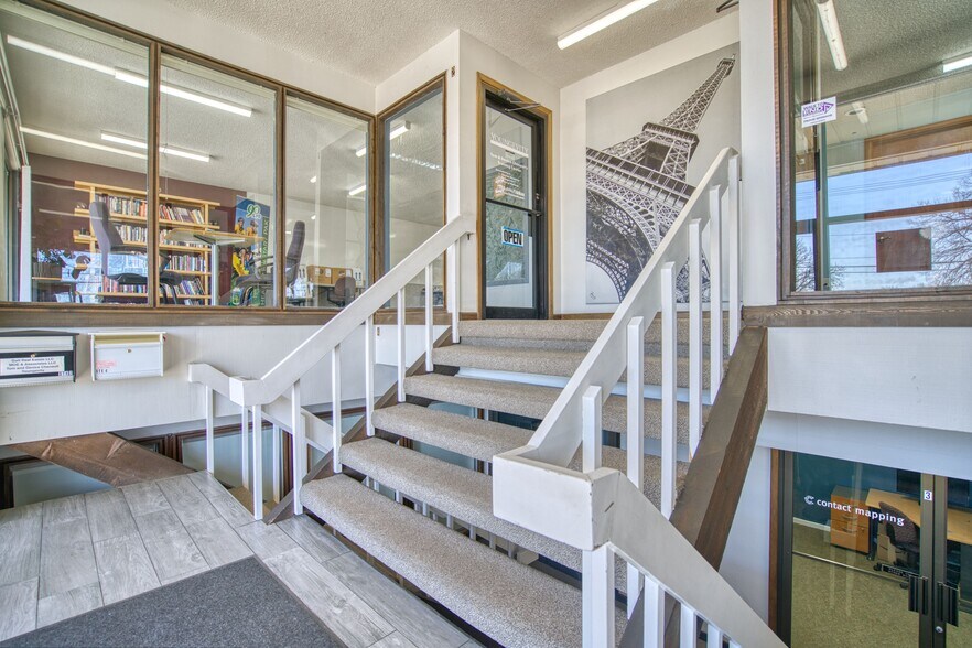 More Photos Of 750-752 17th Ave, Longmont Office For Sale