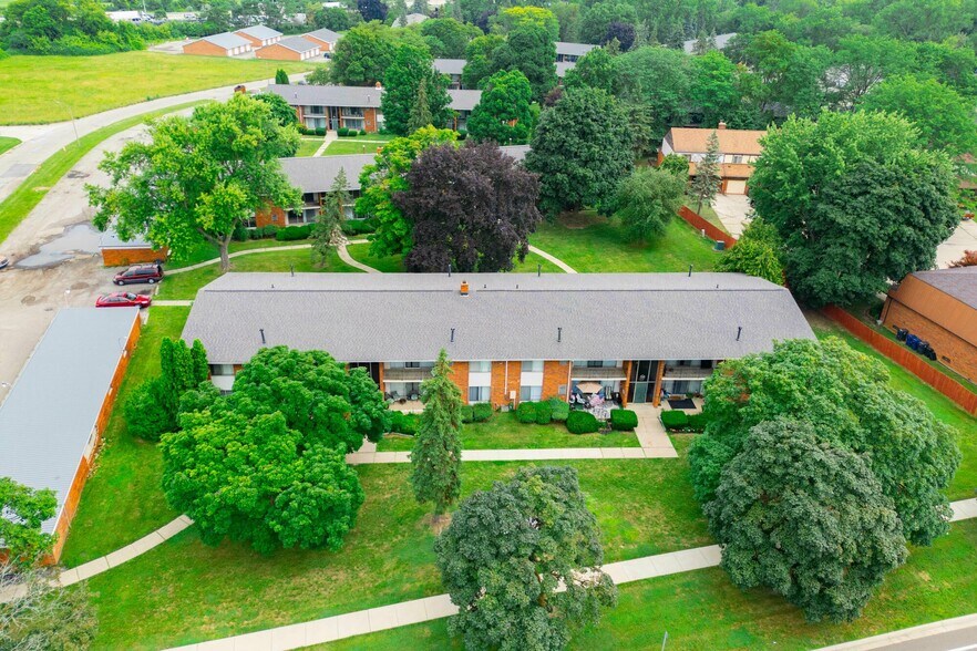 More Photos Of 3651 Balfour Ct, Flint Multifamily For Sale