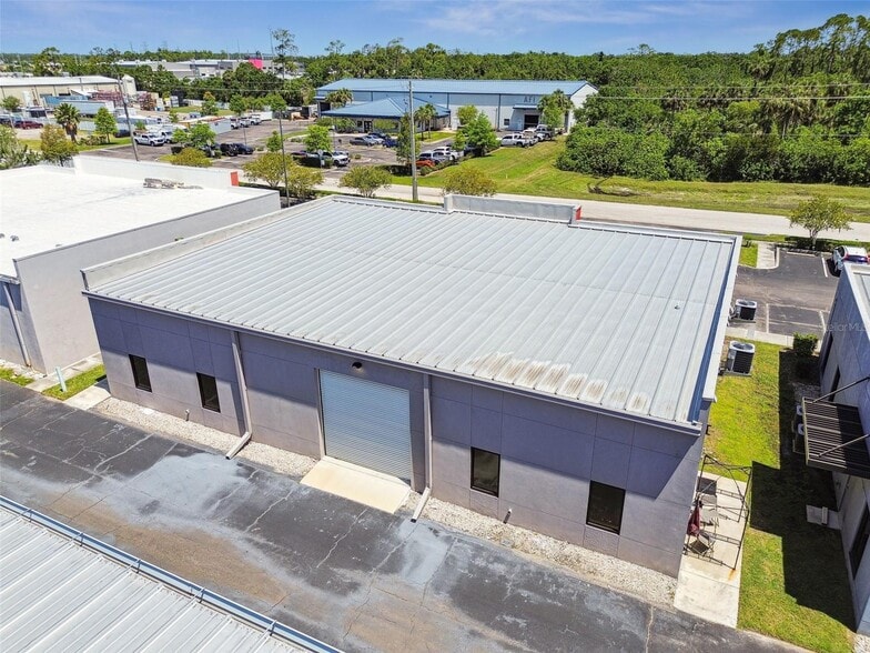 More Photos Of 13908 Monroes Business Park, Tampa Office Residential For Sale