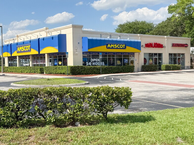 Primary Photo Of 7501 E Colonial Dr, Orlando General Retail For Lease