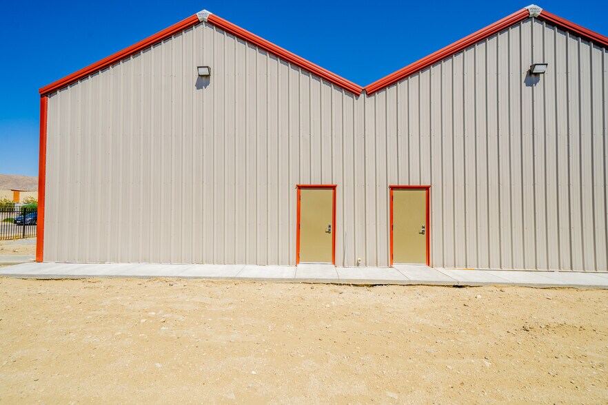 More Photos Of 65253 San Jacinto Ln, Desert Hot Springs Warehouse For Sale