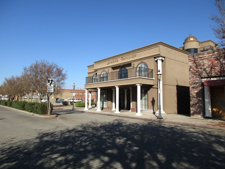 More Photos Of 151 S Sierra Ave, Oakdale Freestanding For Sale