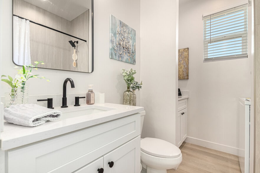 Primary Photo Of 1728 W Sherman St, Phoenix Multifamily For Sale