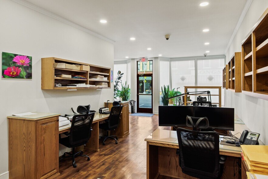 More Photos Of 114-116 E Main St, Penn Yan Storefront Retail Residential For Sale