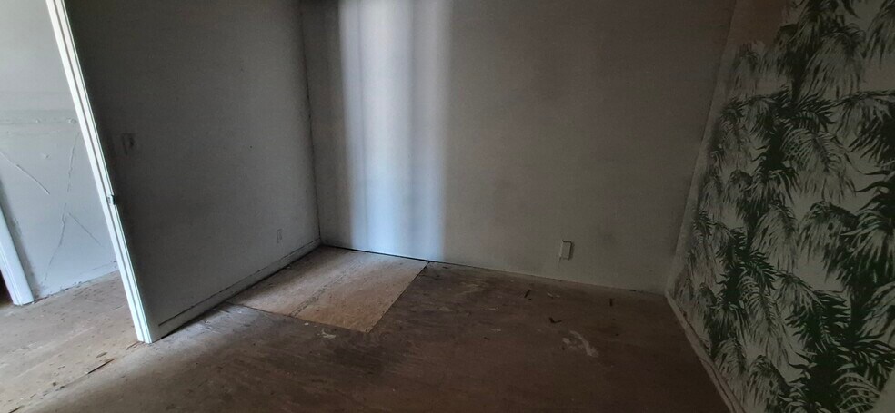 More Photos Of 7789 131st St, Seminole Office For Sale