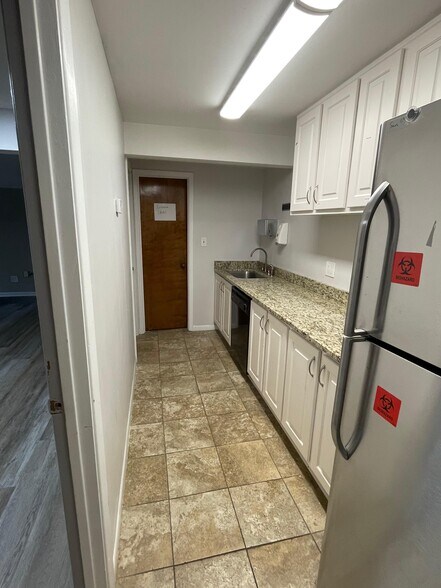 More Photos Of 3069 Amwiler Rd, Atlanta Medical For Lease