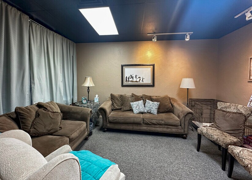 More Photos Of 1023-1025 W Colorado Ave, Colorado Springs Office For Sale