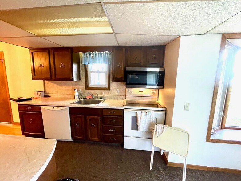 More Photos Of 2003 Broadway St S, Menomonie Storefront Retail Residential For Sale