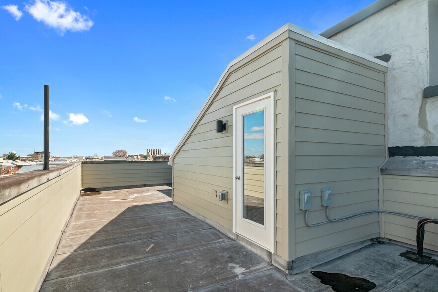 More Photos Of 1246 N Front St, Philadelphia Office For Sale