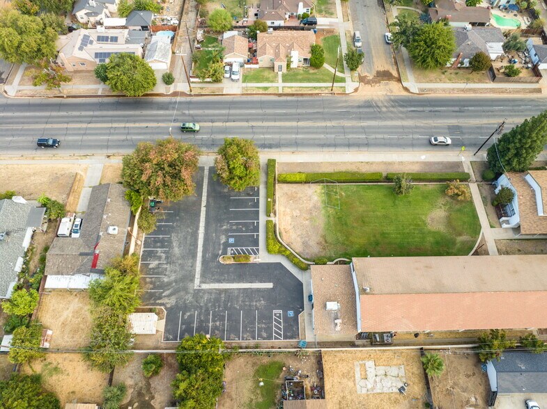 More Photos Of 101 W Clinton Ave, Fresno Specialty For Sale