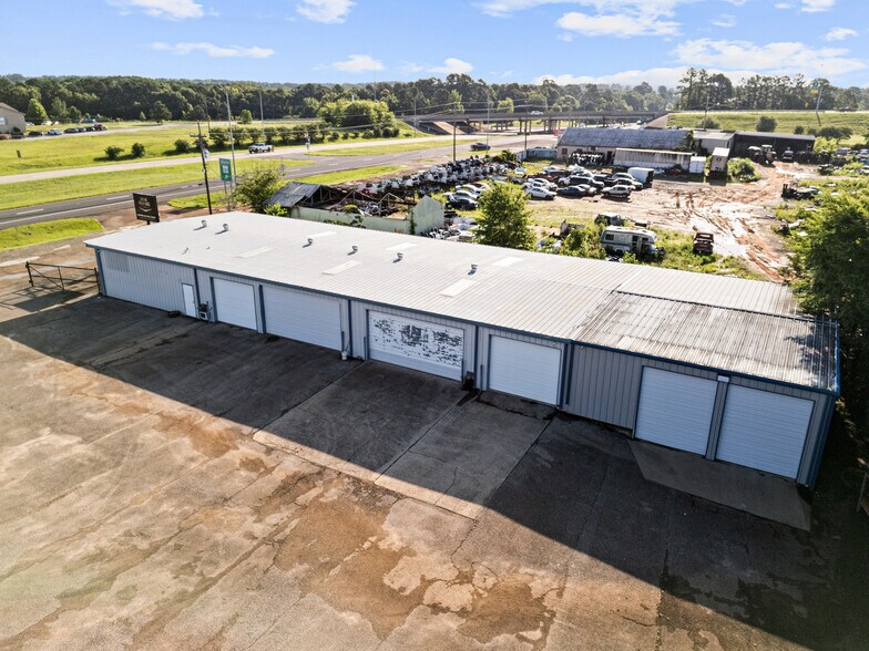 More Photos Of 3698 E Marshall Ave, Longview Warehouse For Lease