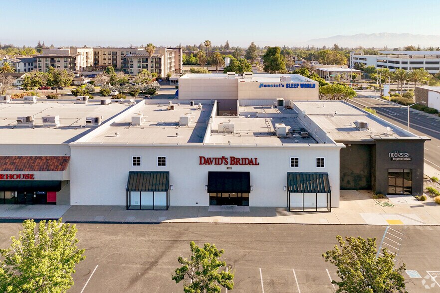 More Photos Of 3109-3111 Stevens Creek Blvd, San Jose Storefront For Sale