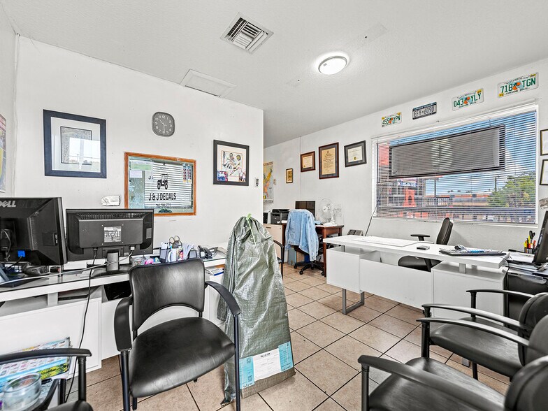 More Photos Of 4301 Palm Ave, Hialeah Unknown For Lease