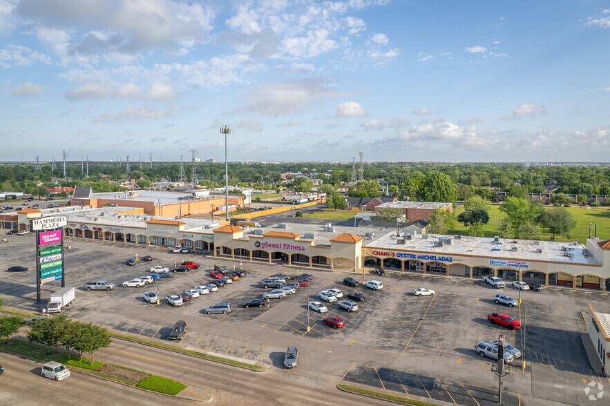 More Photos Of 10110-10138 Hammerly Blvd, Houston Unknown For Lease