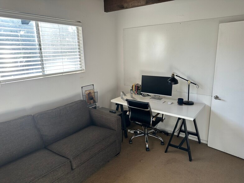 More Photos Of 1418 Abbot Kinney Blvd, Venice Office Residential For Lease