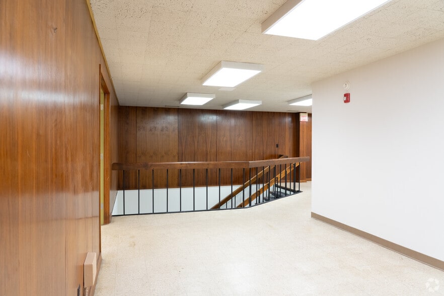 More Photos Of 3781 S Main St, Farmville Bank For Sale