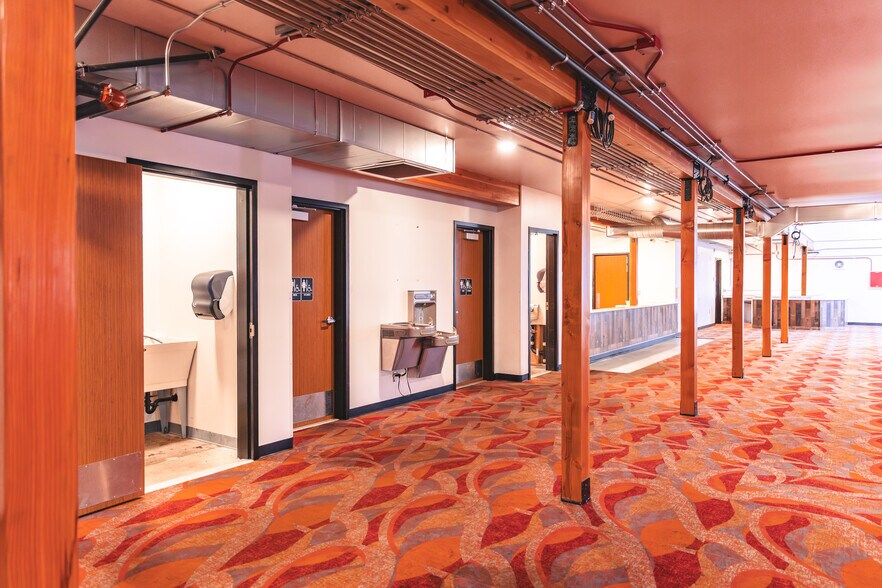 More Photos Of 255 S Willow St, Kenai Freestanding For Sale