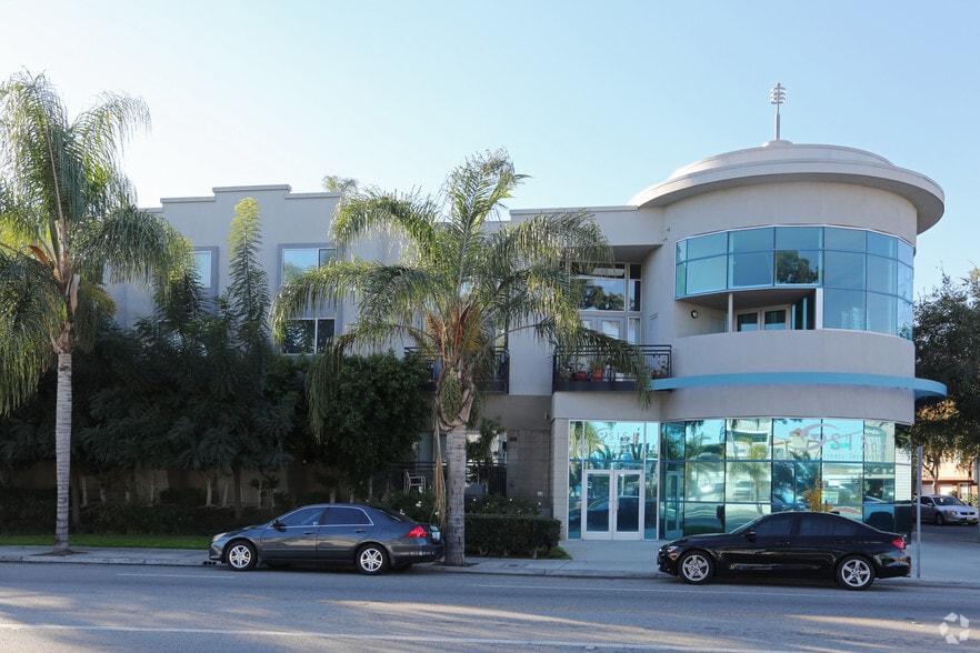 More Photos Of 820-834 E 4th St, Long Beach Storefront Retail Office For Sale