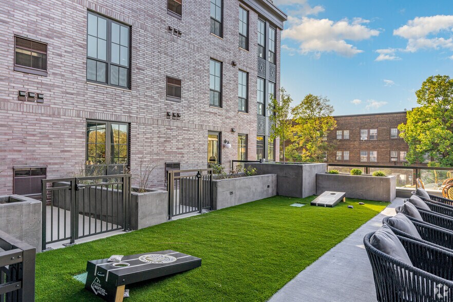 More Photos Of 695 Grand Ave, Saint Paul Apartments For Lease