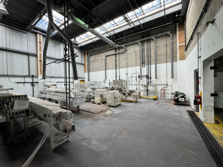 More Photos Of 110 Pomponio Ave, South Plainfield Manufacturing For Sale