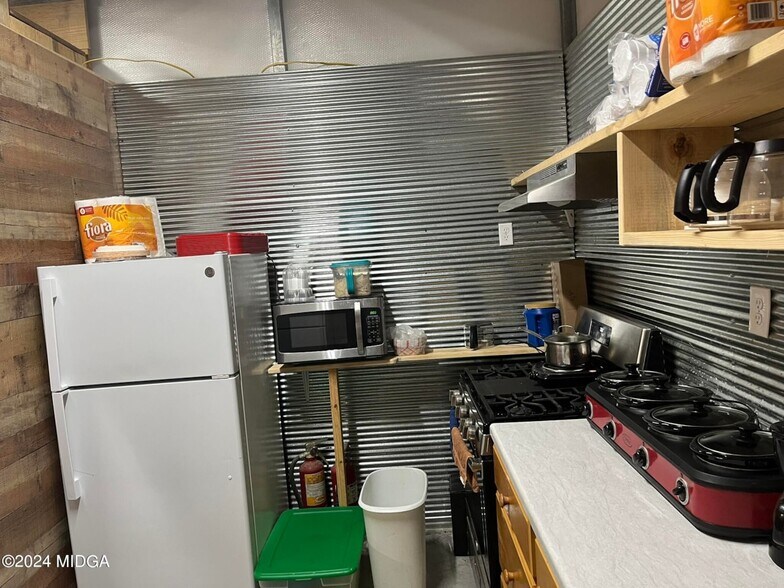 More Photos Of 381 Elam Rd, Gordon Lodge Meeting Hall For Sale
