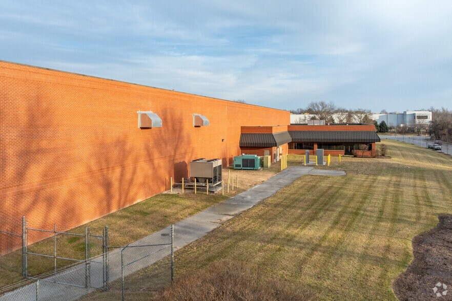 More Photos Of 1049 Prince Georges Blvd, Upper Marlboro Industrial For Sale