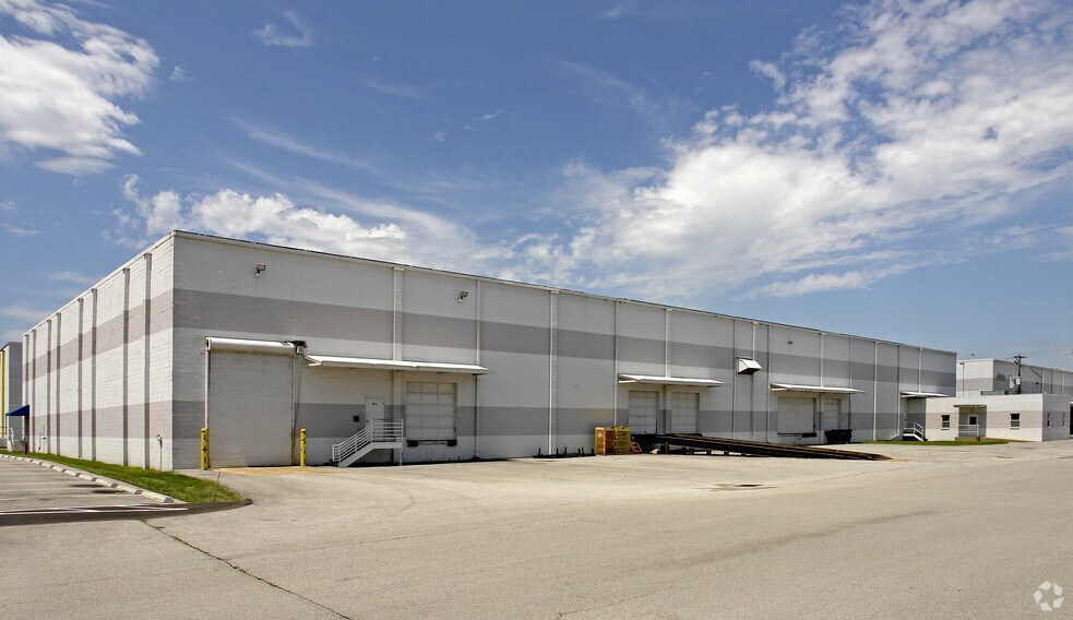 Primary Photo Of 2012 Corporate 44 Dr, Fenton Unknown For Lease