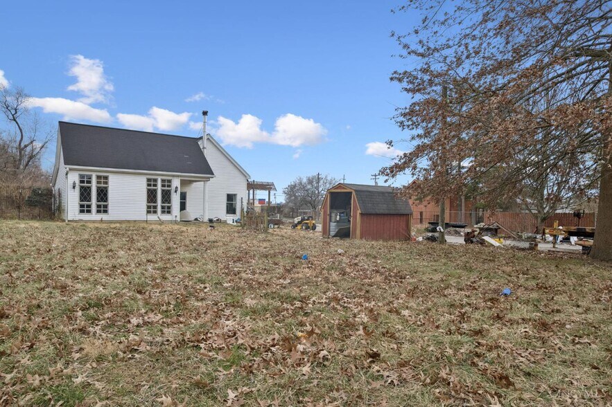 More Photos Of 4047 Mclean Dr, Cincinnati Office For Sale